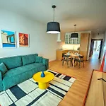 Large And Stylish 1 Bedroom 2 Bathrooms Ager1-1