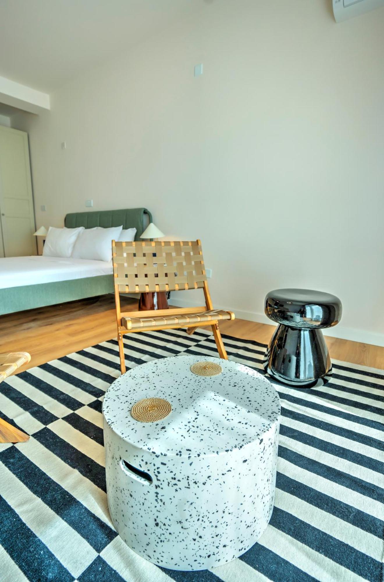 Apartment Large And Stylish 1 Bedroom 2 Bathrooms Ager1-1 *